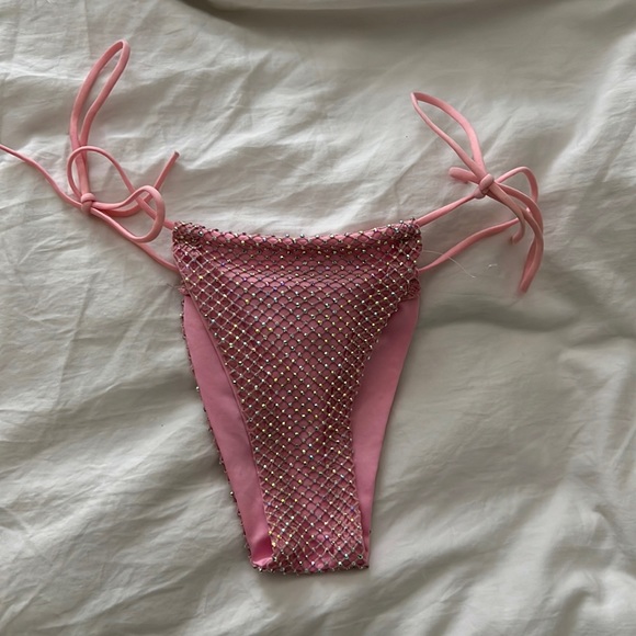 Rhinestoned pink bikini - Picture 1 of 2